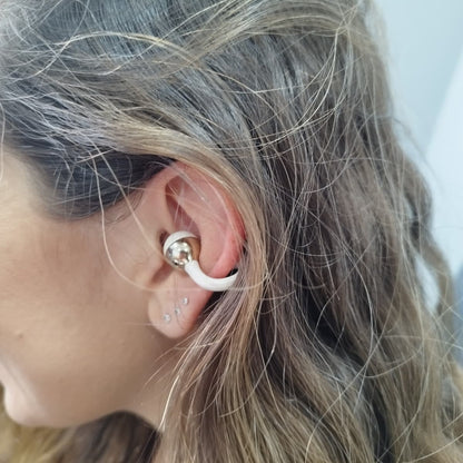 FLOW Clip™ — Auriculares Inalámbricos Clip-On